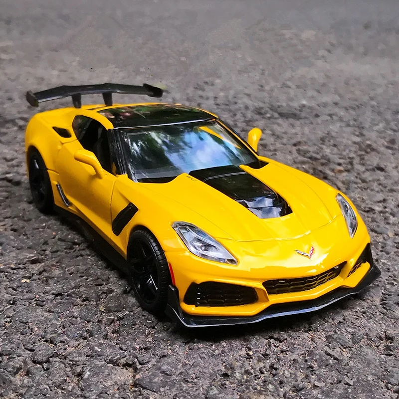 1:24 2019 Corvette ZR1 модель спортивного автомобиля из сплава, Литые и игрушечные модели искусственных автомобилей, Коллекционные детские подарки
1:24 2019 Corvette ZR1 модель спортивного автомобиля из сплава, Литые и игрушечные модели искусственных автомобилей, Коллекционные детские подарки
