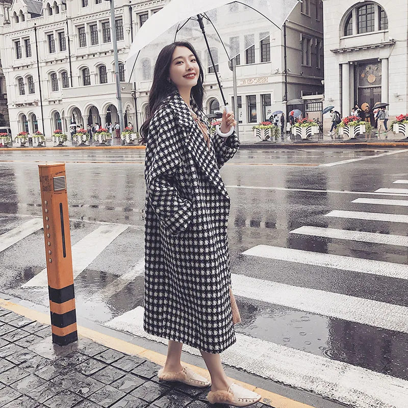 2022 Women's Autumn and Winter Houndstooth Long Woolen Coat Full Sleeve Woolen Coat Straight Coat Thickening
2022 Women's Autumn and Winter Houndstooth Long Woolen Coat Full Sleeve Woolen Coat Straight Coat Thickening