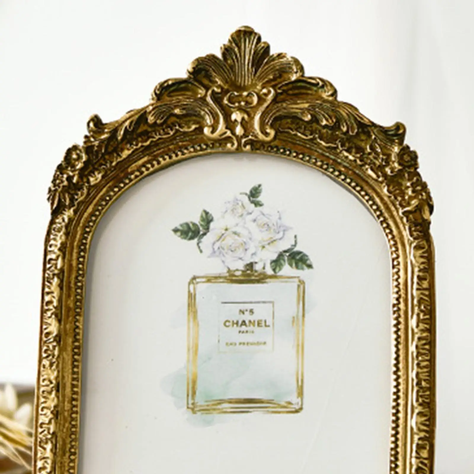 European Style Photo Frame Holder Picture Portrait Vintage Frames Bedroom Baroque Frames Home Baby Desk Decoration
European Style Photo Frame Holder Picture Portrait Vintage Frames Bedroom Baroque Frames Home Baby Desk Decoration