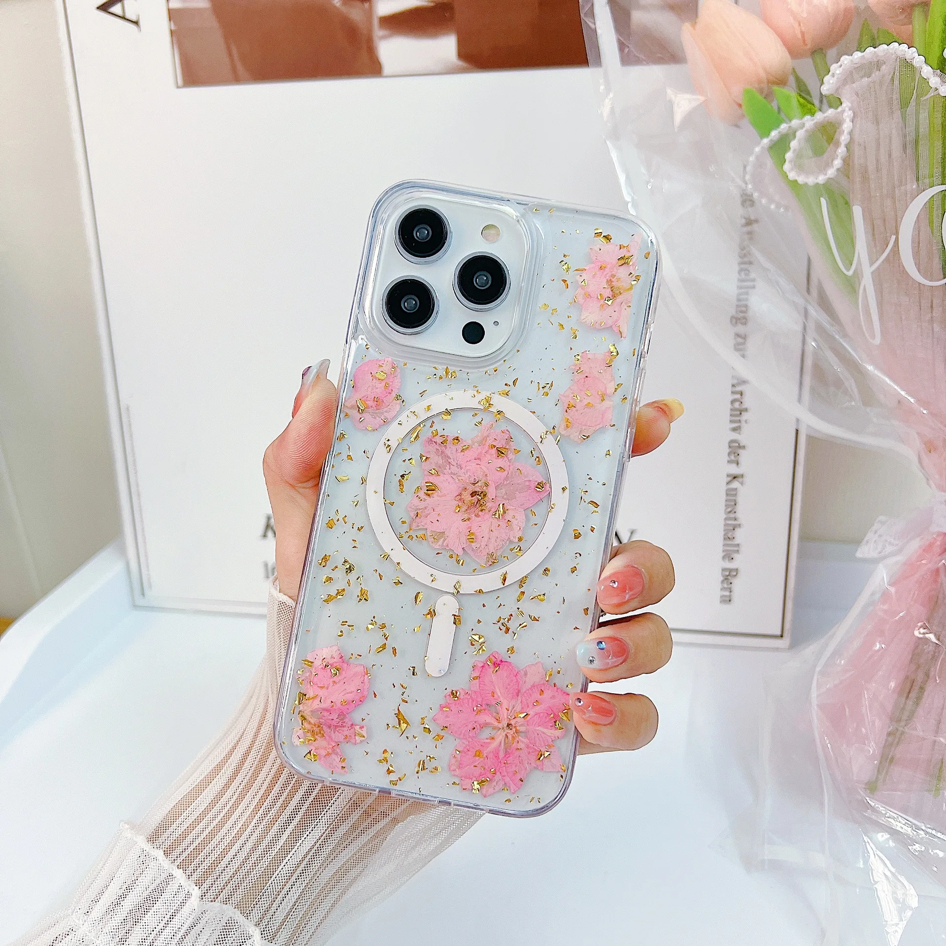 Clear High-grade Magnetic Real Flowers Protective Phone Case for iPhone 14 13 12 Pro Max 12 13 14 Pro 14 13 12
Clear High-grade Magnetic Real Flowers Protective Phone Case for iPhone 14 13 12 Pro Max 12 13 14 Pro 14 13 12