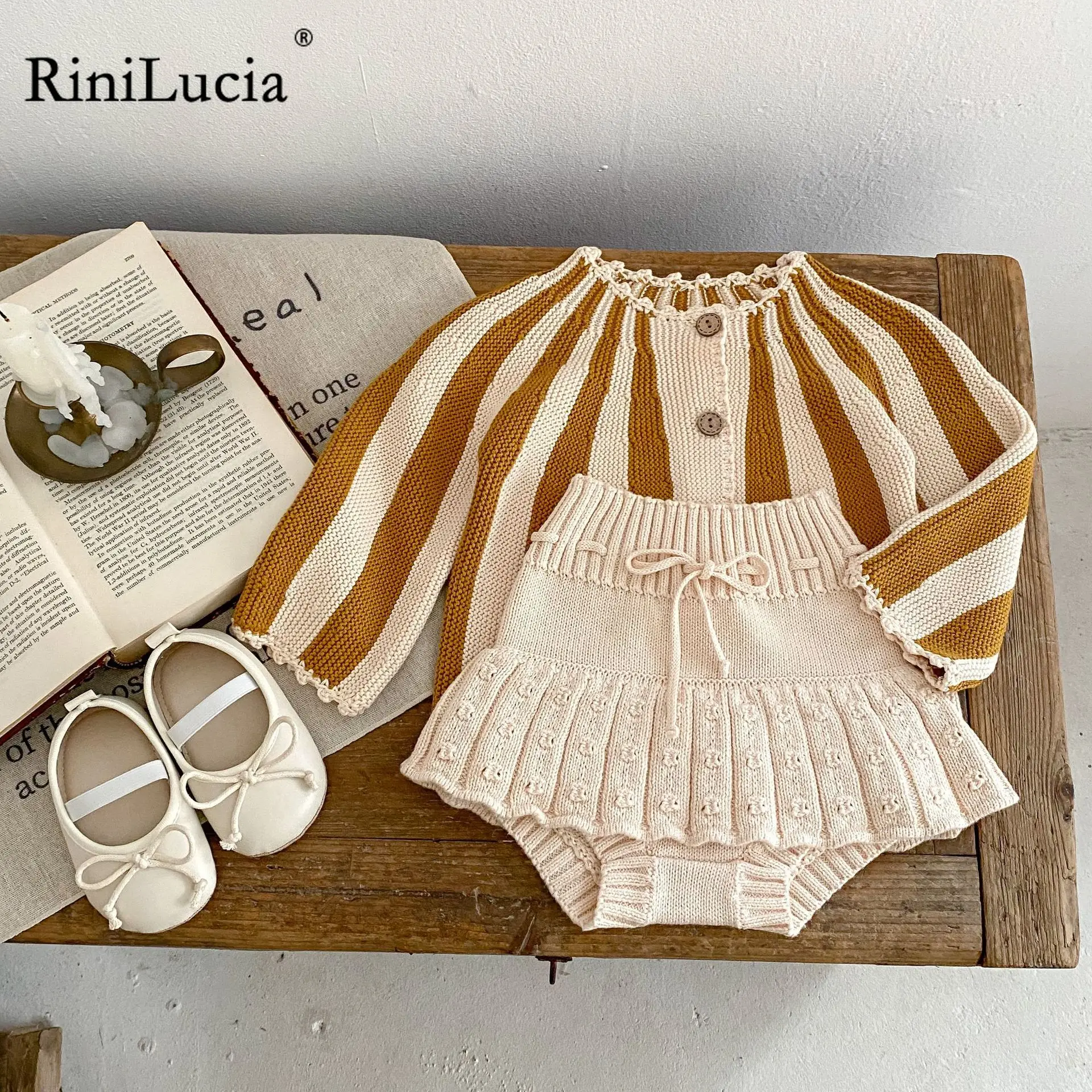 RiniLucia 2023 Newborn Baby Girl Clothes Set Long Sleeve Striped Knit Top Shorts Infant 2Pcs Outfits Autumn Winter Baby Clothing
RiniLucia 2023 Newborn Baby Girl Clothes Set Long Sleeve Striped Knit Top Shorts Infant 2Pcs Outfits Autumn Winter Baby Clothing