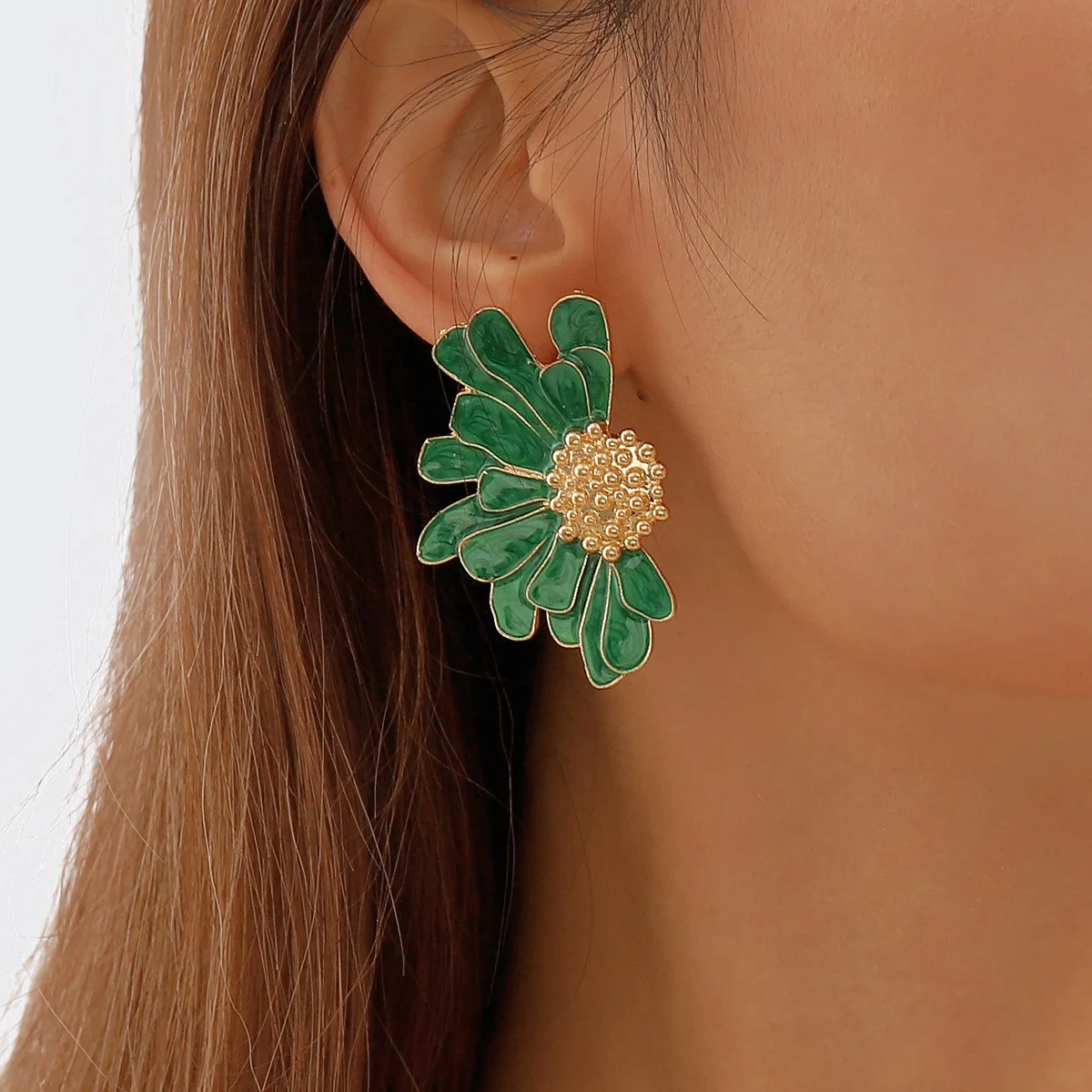 Creativity 2023 New Fashion Euro-american Retro Alloy Floral Studs Femininity Grain Flower Earrings For Woman Party Gifts
Creativity 2023 New Fashion Euro-american Retro Alloy Floral Studs Femininity Grain Flower Earrings For Woman Party Gifts