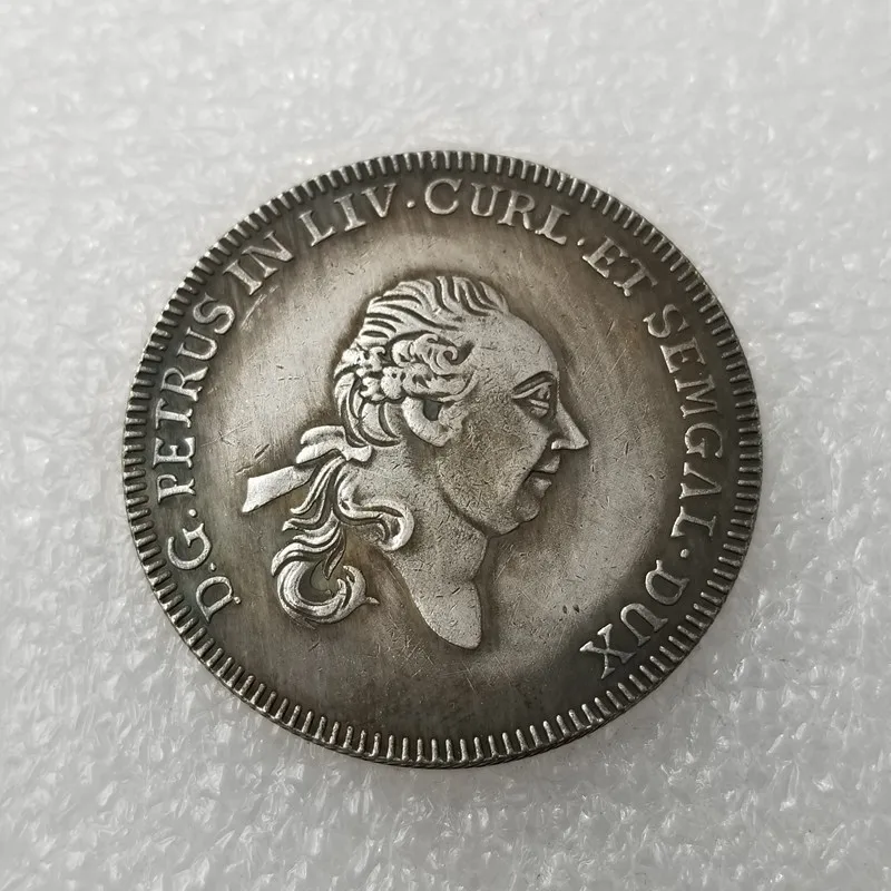 1780 Европейская игра золотые и серебряные монеты, домашний декор, монета на удачу, волшебные коллекционные монеты, монеты, рождественские по...
1780 Европейская игра золотые и серебряные монеты, домашний декор, монета на удачу, волшебные коллекционные монеты, монеты, рождественские по...