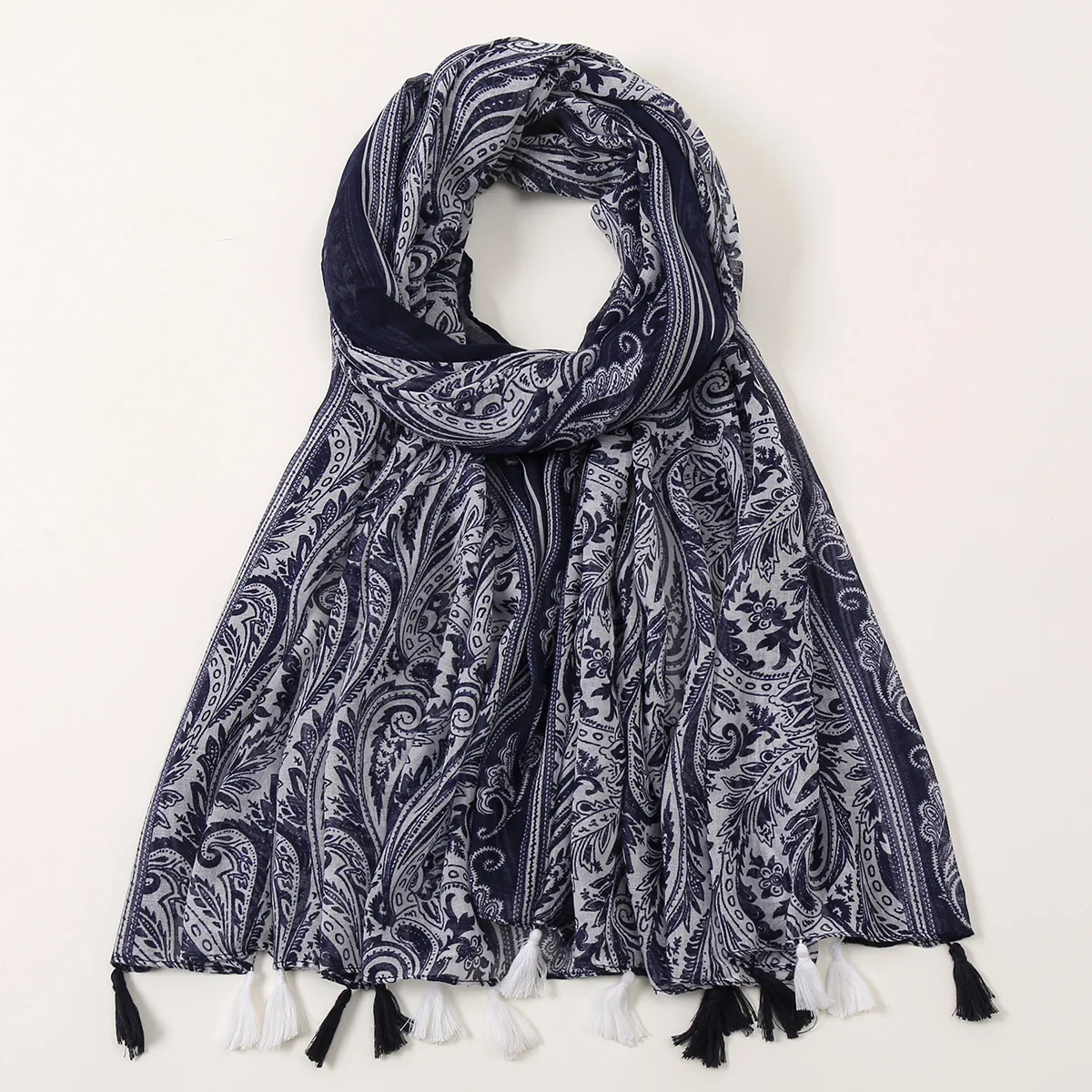 Women Luxury Fashion Brand Navy Blue Cashew Floral Viscose Shawl Scarf Lady Print Soft Wrap Pashmina Sjaal Muslim Hijab 180*90Cm
Women Luxury Fashion Brand Navy Blue Cashew Floral Viscose Shawl Scarf Lady Print Soft Wrap Pashmina Sjaal Muslim Hijab 180*90Cm