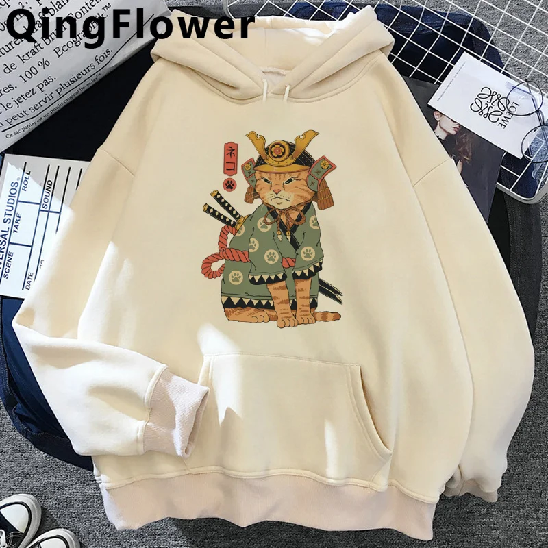 Мужская толстовка с капюшоном и принтом
Мужская толстовка с капюшоном и принтом