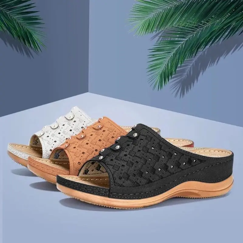 Low Big Size On A Wedge Glitter Slides Shoes Slippers Soft Slipers Women Jelly Comfort 2022 Summer Hoof Heels Basic Casual Cryst 
Low Big Size On A Wedge Glitter Slides Shoes Slippers Soft Slipers Women Jelly Comfort 2022 Summer Hoof Heels Basic Casual Cryst