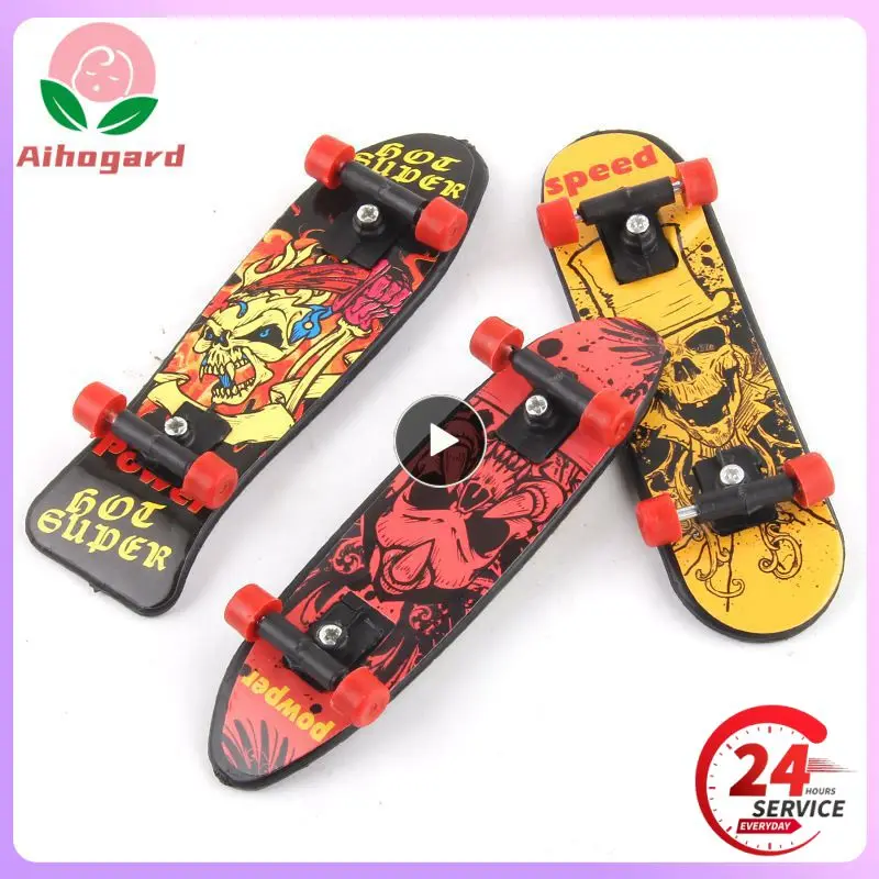 Finger Skateboard Children's Intellectual Education Toys 10cm Desktop Creative Fingertip Sports Mini FingerBoard 6 Colors Random
Finger Skateboard Children's Intellectual Education Toys 10cm Desktop Creative Fingertip Sports Mini FingerBoard 6 Colors Random