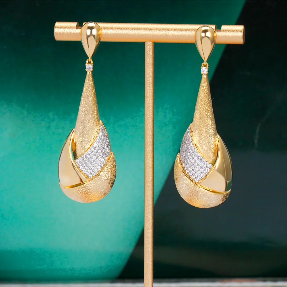 Fashion Shape Drop Gold-Plated Earrings Ladies Large Pendants Dubai Indian Jewelry Bridal Accessories Wedding Anniversary Gifts
Fashion Shape Drop Gold-Plated Earrings Ladies Large Pendants Dubai Indian Jewelry Bridal Accessories Wedding Anniversary Gifts
