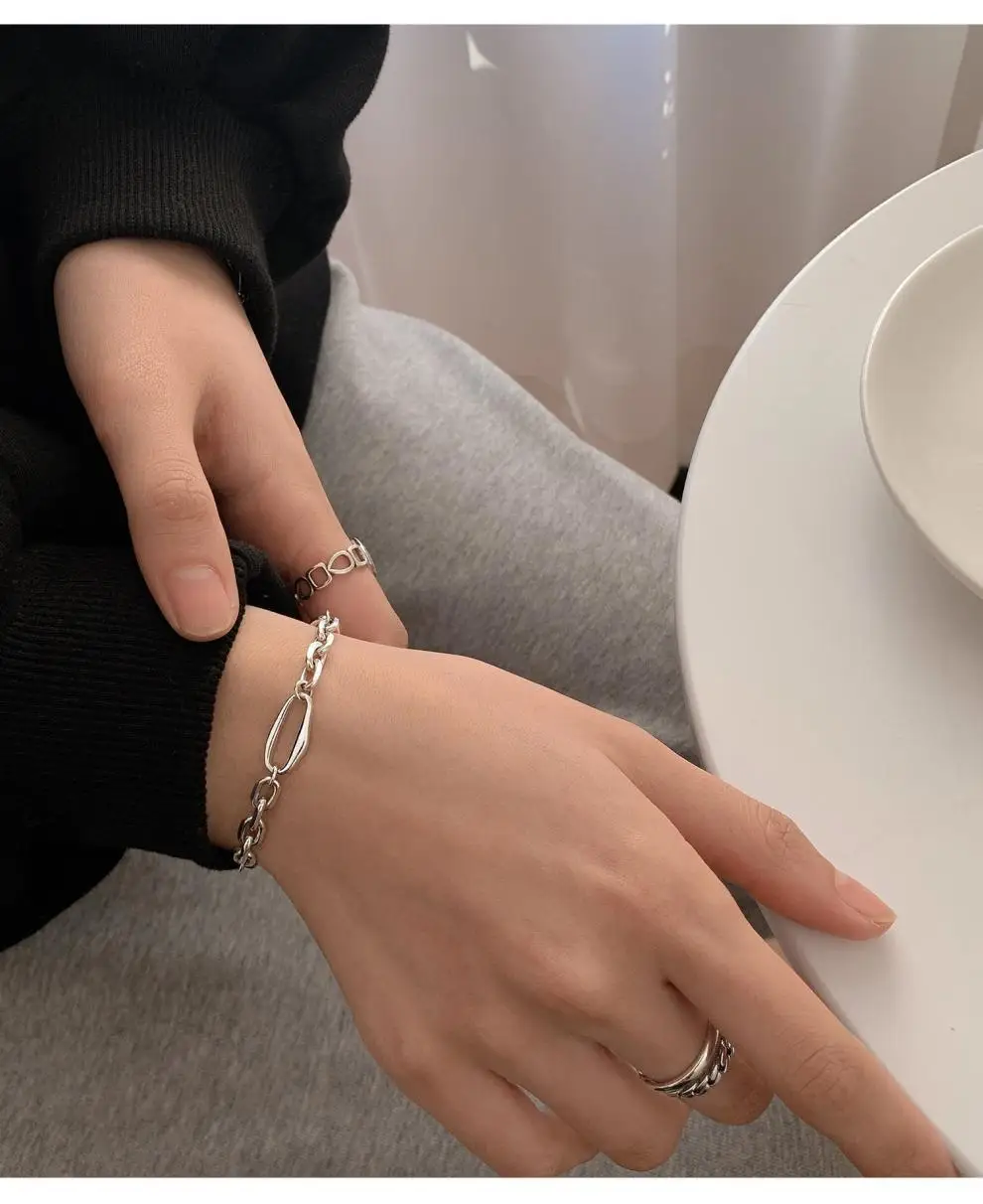 95 Silver-plated cross long geometric bracelet female summer ins niche design girls cold wind high sense
95 Silver-plated cross long geometric bracelet female summer ins niche design girls cold wind high sense