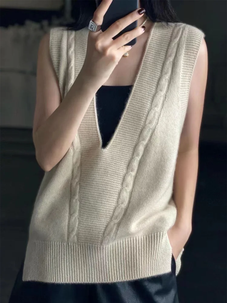 2022 New Wool and Cashmere Vest Women's V-neck Thickened Sleeveless Autumn Large Size Vest Knitted Vest Pullover
2022 New Wool and Cashmere Vest Women's V-neck Thickened Sleeveless Autumn Large Size Vest Knitted Vest Pullover