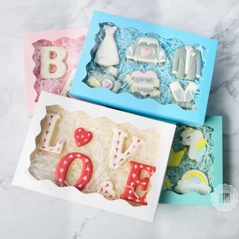 Cartoon Frosting Cookie Packaging Box with Transparent Lid Hollow Kids Gift Candy Biscuit Bag Baby Shower Party Decorations Box
Cartoon Frosting Cookie Packaging Box with Transparent Lid Hollow Kids Gift Candy Biscuit Bag Baby Shower Party Decorations Box