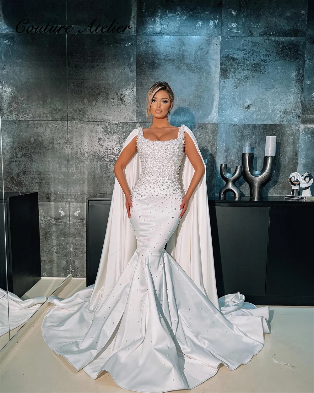 Luxury Dubai Beaded Pearls Spaghetti Mermaid Wedding Dress with Cape Saudi Arabia Bridal Gowns Custom Made Vestido de novia
Luxury Dubai Beaded Pearls Spaghetti Mermaid Wedding Dress with Cape Saudi Arabia Bridal Gowns Custom Made Vestido de novia