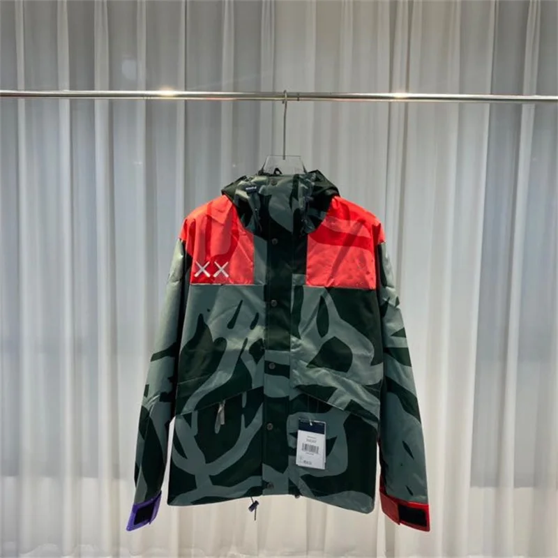 Women Hooded Jackets Casual America Vintage Outdoors Style Patchwork with Print Patterns Simple Faddish Windproof 2022 Winter
Women Hooded Jackets Casual America Vintage Outdoors Style Patchwork with Print Patterns Simple Faddish Windproof 2022 Winter