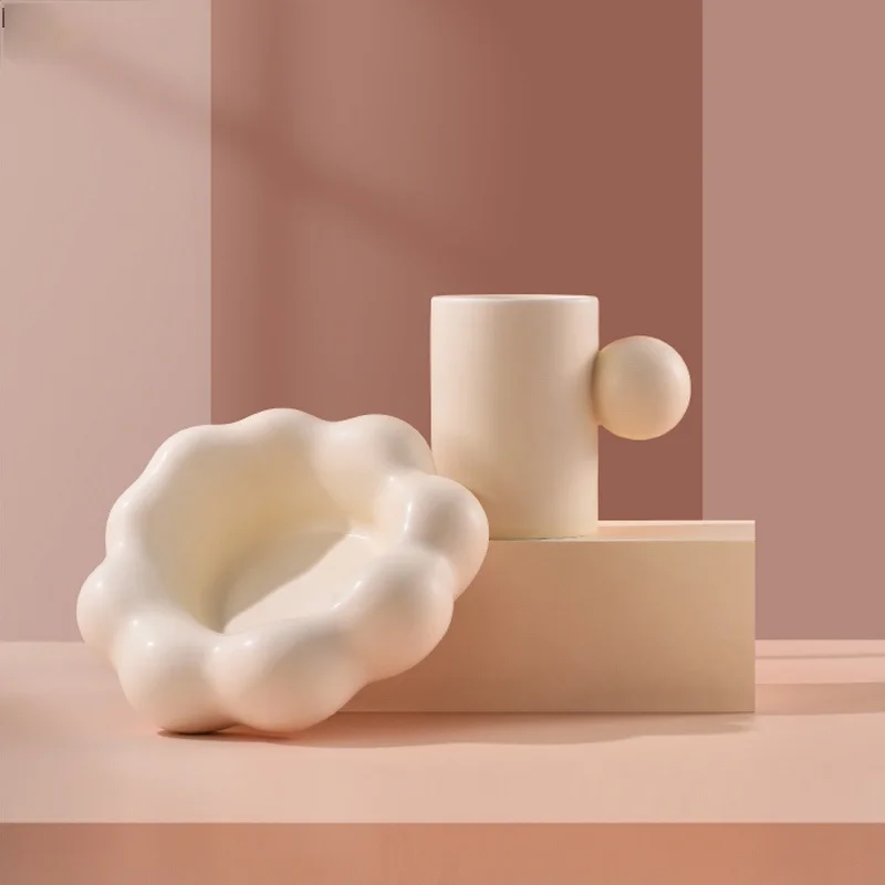 Home Ceramic Mug Creative Shape Breakfast Coffee Cup Couple Milk Cup 280ml Coffee Mug Living Room Decoration Dining Tableware
Home Ceramic Mug Creative Shape Breakfast Coffee Cup Couple Milk Cup 280ml Coffee Mug Living Room Decoration Dining Tableware