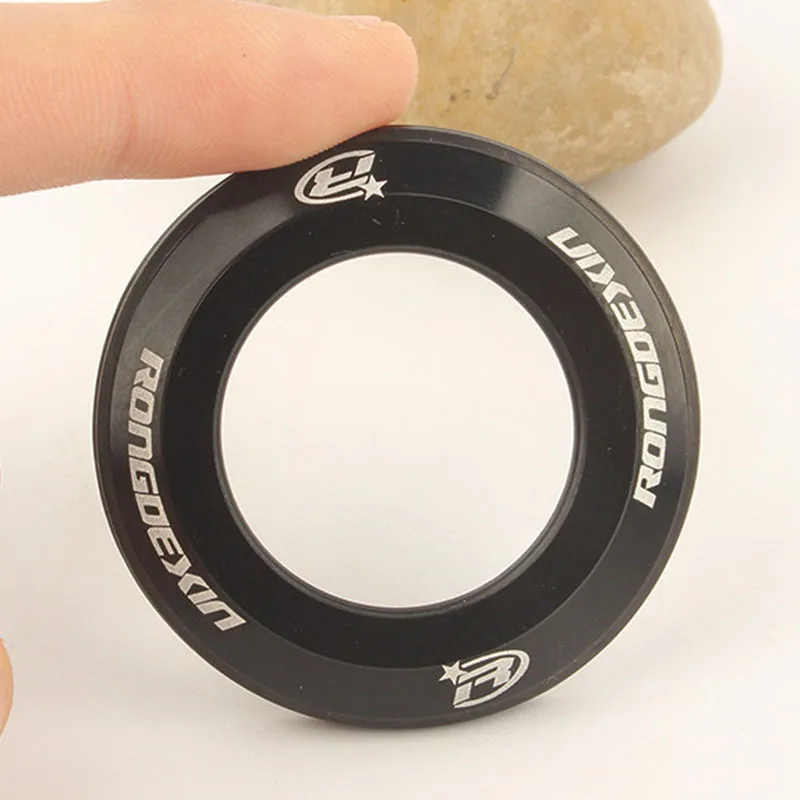 Bicycle Earphone Cap 28.6 Mm Aluminum Alloy Universal Diameter MTB Bike Top Case Flat Cover Metal Headset Cap Gasket Ring Seal
Bicycle Earphone Cap 28.6 Mm Aluminum Alloy Universal Diameter MTB Bike Top Case Flat Cover Metal Headset Cap Gasket Ring Seal