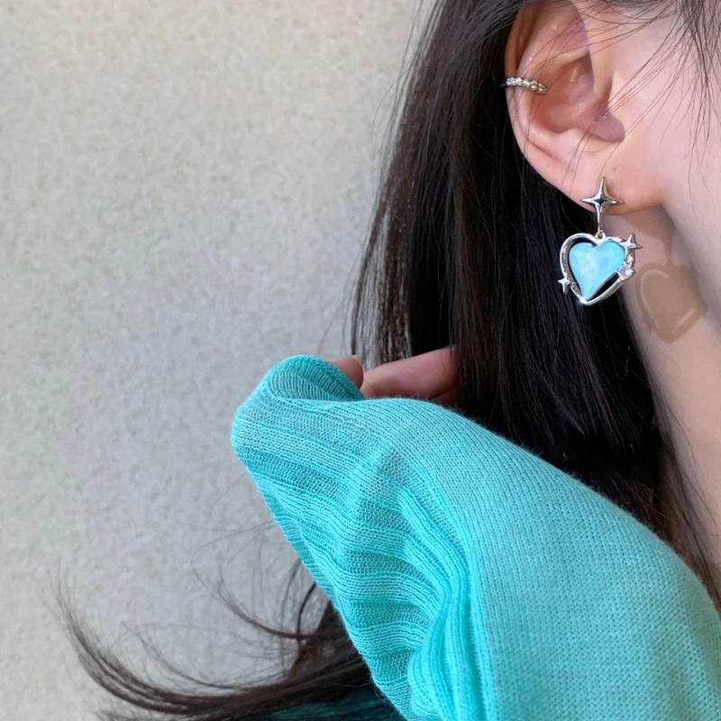Fashion Star Shiny Zircon Heart Stud Earrings for Women Korean Exquisite Dangle Earrings Temperament Earrings Gifts Jewelry
Fashion Star Shiny Zircon Heart Stud Earrings for Women Korean Exquisite Dangle Earrings Temperament Earrings Gifts Jewelry