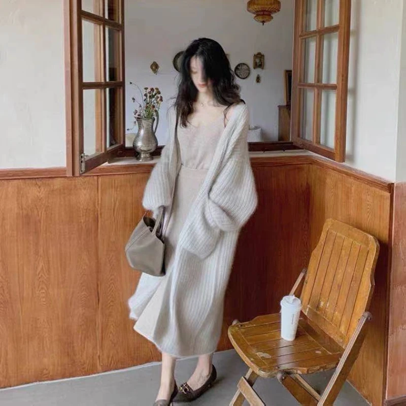 2023 New Long Cardigan Women Sweater Autumn Winter Knit Sweater Female Long Sleeve Knitwear Fashion Korean Sweater
2023 New Long Cardigan Women Sweater Autumn Winter Knit Sweater Female Long Sleeve Knitwear Fashion Korean Sweater