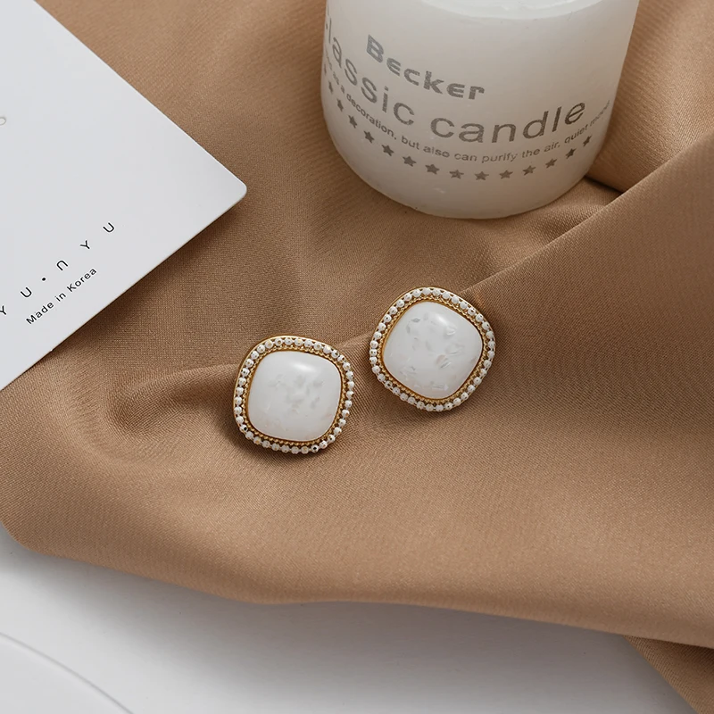 Fashion Stud Earrings Geometric Squares Simple For Women Girls Metal Chain Jewelry Ladies Cute Trendy Gift Wedding Party 
Fashion Stud Earrings Geometric Squares Simple For Women Girls Metal Chain Jewelry Ladies Cute Trendy Gift Wedding Party