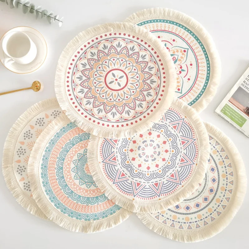 Bohemian style round placemat cotton thread weaving placemat fabric printing tassel placemat home decoration insulation mat
Bohemian style round placemat cotton thread weaving placemat fabric printing tassel placemat home decoration insulation mat