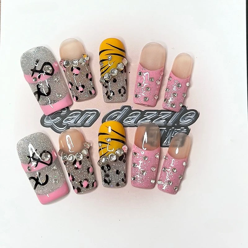 Y2K Hot Girl Splicing Pink Leopard Print Super Shine Rhinestones Handmade Three-Dimensional False Nails Removable Nail Patch
Y2K Hot Girl Splicing Pink Leopard Print Super Shine Rhinestones Handmade Three-Dimensional False Nails Removable Nail Patch