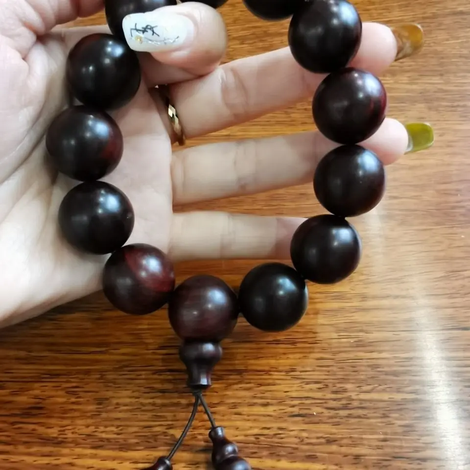 SNQPZambia Small Leaf Red Sandalwood Bracelet 1.6 Blood Buddha Beads And For Men Women Couples Jewelry
SNQPZambia Small Leaf Red Sandalwood Bracelet 1.6 Blood Buddha Beads And For Men Women Couples Jewelry