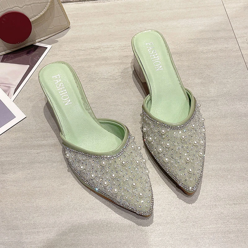 2022 New Ladies Sandals Summer Fashion Blingbling Outer Wear Banquet Party Ladies Sandals Low Heel Sandals Shoes for Women
2022 New Ladies Sandals Summer Fashion Blingbling Outer Wear Banquet Party Ladies Sandals Low Heel Sandals Shoes for Women