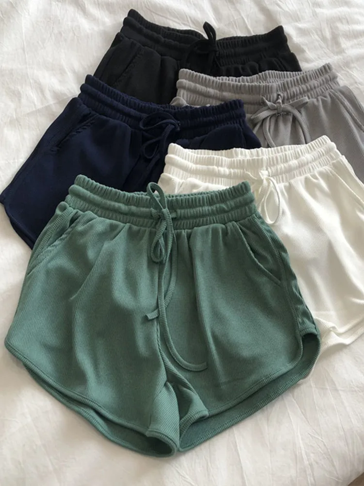 Sports Casual Shorts Women's Spring/summer Korean All-match Running Wide-leg Pants Students Home Hot Pants Workout Shorts Solid
Sports Casual Shorts Women's Spring/summer Korean All-match Running Wide-leg Pants Students Home Hot Pants Workout Shorts Solid