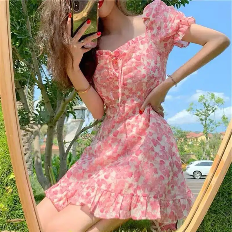 Summer Dress 2023 New Fashion Print Elegant Hepburn Sexy Backless Short Sleeve Mini Dress Streetwear Vestidos De Mujer
Summer Dress 2023 New Fashion Print Elegant Hepburn Sexy Backless Short Sleeve Mini Dress Streetwear Vestidos De Mujer