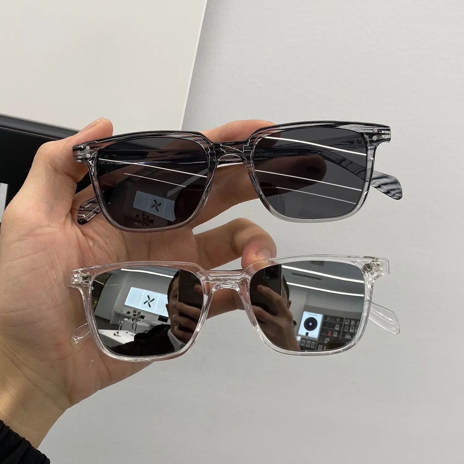 2022 Fashion Women's Sunglasses Polygonal Man Sunglasses Summer Traveling Sun Glasses Metal Small Frame Outdoor Street Shooting
2022 Fashion Women's Sunglasses Polygonal Man Sunglasses Summer Traveling Sun Glasses Metal Small Frame Outdoor Street Shooting