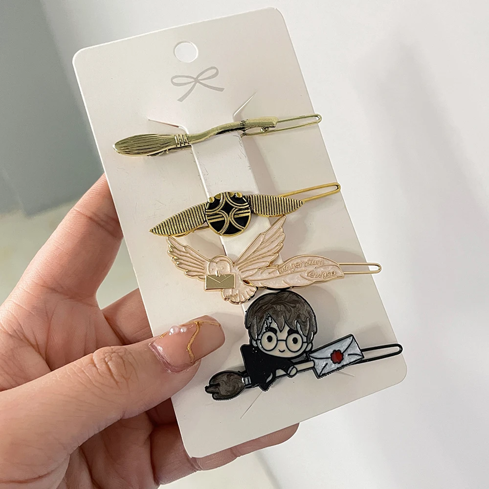 Harry Potter Quidditch Broom Hair Clips Vintage Metal Cartoon Barrettes Headwear Hair Accessories For Fans Jewelry Collection
Harry Potter Quidditch Broom Hair Clips Vintage Metal Cartoon Barrettes Headwear Hair Accessories For Fans Jewelry Collection