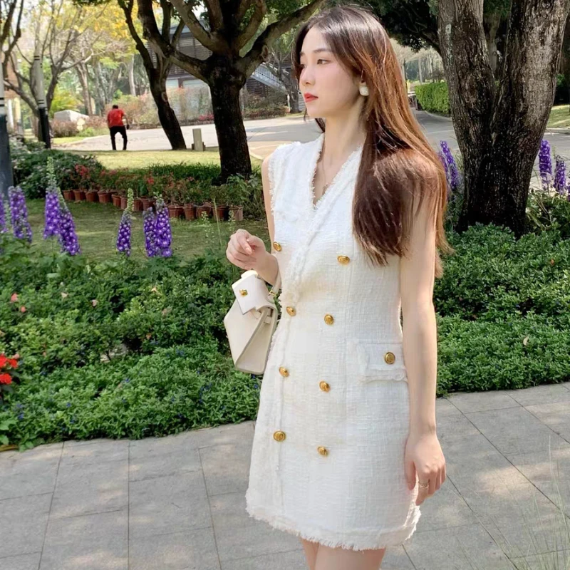 Genuine White V-neck Sleeveless Vest Slim Hip Dress Female Dresses clothing for Women Party Wedding Gifts
Genuine White V-neck Sleeveless Vest Slim Hip Dress Female Dresses clothing for Women Party Wedding Gifts