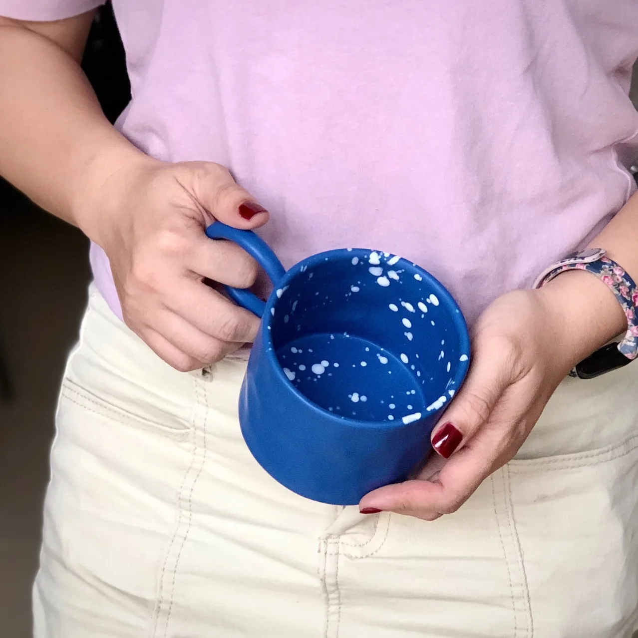 Ins Korean Klein Blue Hand Pinch Pattern Irregular Inkjet Dot Dirty Cup Large Earring Mug Ceramic Mug
Ins Korean Klein Blue Hand Pinch Pattern Irregular Inkjet Dot Dirty Cup Large Earring Mug Ceramic Mug