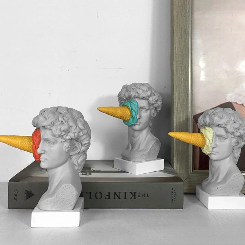 Modern Nordic character decoration David statue home decoration office bookshelf desktop art decoration ice cream David statue
Modern Nordic character decoration David statue home decoration office bookshelf desktop art decoration ice cream David statue