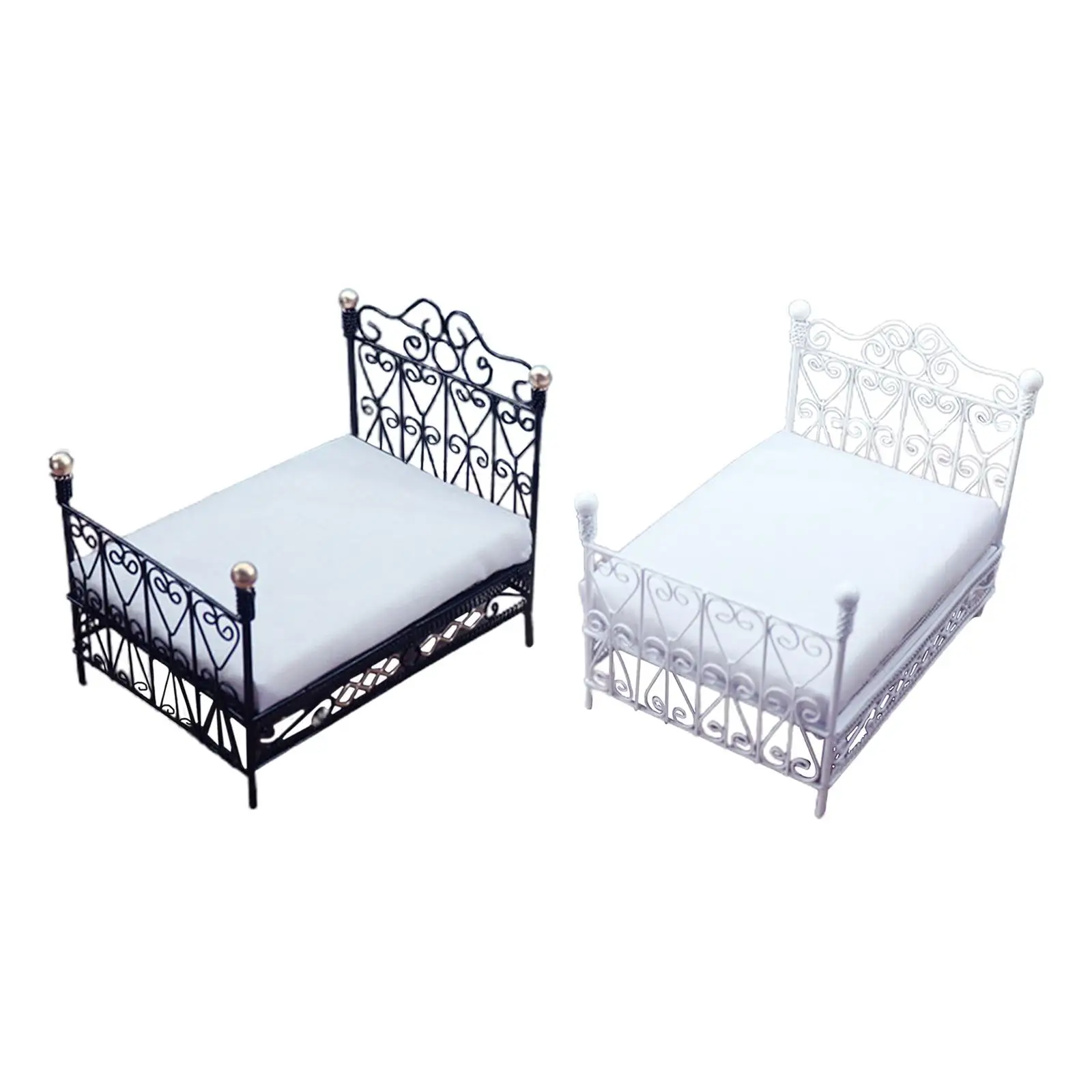 European Style Iron Miniature Double Bed /12 Dollhouse Bedroom toy Scene Accessory 
European Style Iron Miniature Double Bed /12 Dollhouse Bedroom toy Scene Accessory