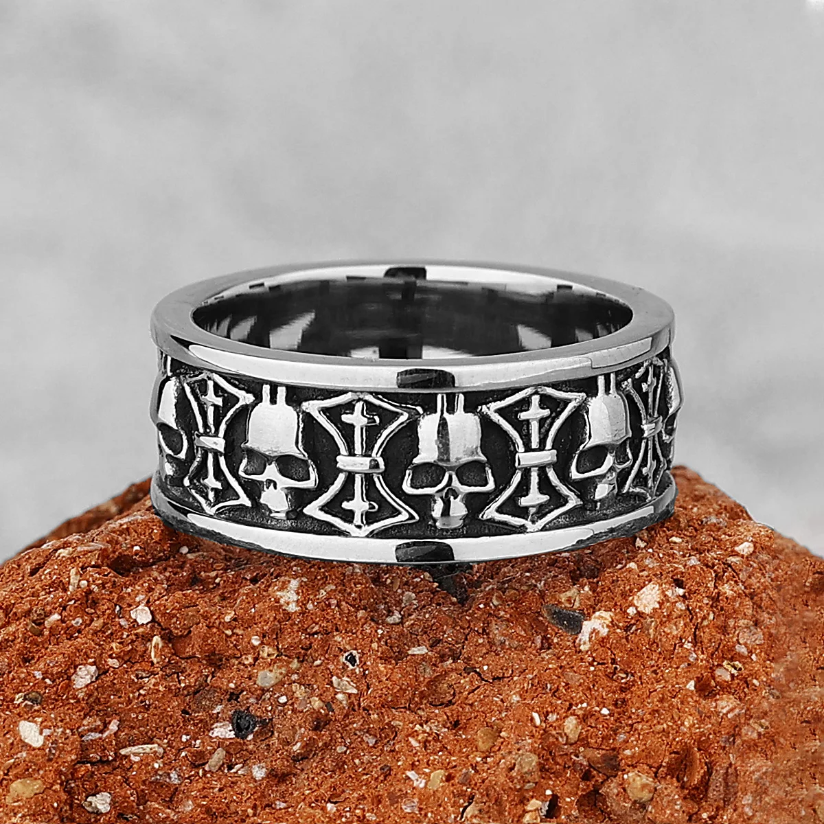 Stainless steel men's ring retro personality rock head bone bike boyfriend jewelry set creative gift custom wholesale
Stainless steel men's ring retro personality rock head bone bike boyfriend jewelry set creative gift custom wholesale