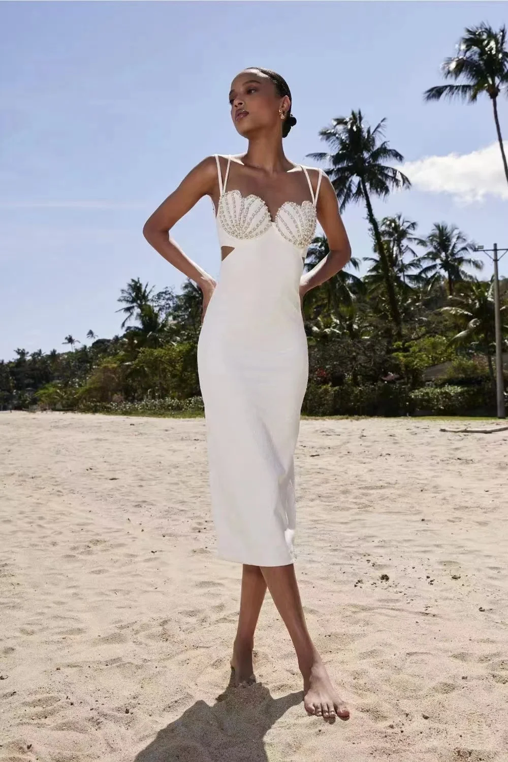 Новинка, черно-белый женский сексуальный облегающий кружевной бандаж до середины икры без рукавов с V-образным вырезом и бусинами
Новинка, черно-белый женский сексуальный облегающий кружевной бандаж до середины икры без рукавов с V-образным вырезом и бусинами