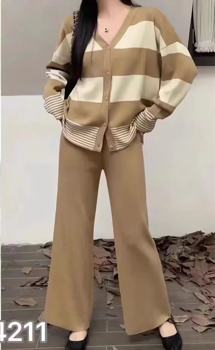 Autumn Knitted 2 Piece Sets Womens Outfits 2023 New V Neck Button Striped Long Sleeve Cardigan Casual Loose Wide Leg Pants Sets
Autumn Knitted 2 Piece Sets Womens Outfits 2023 New V Neck Button Striped Long Sleeve Cardigan Casual Loose Wide Leg Pants Sets