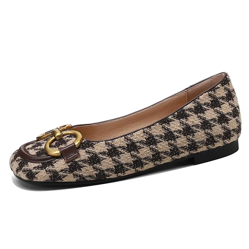 French Fashion Retro Plaid Shoes 2023 New Metal Buckle Shallow Mouth All-match Thick Heel Design Women's Shoes Banquet Dress Up
French Fashion Retro Plaid Shoes 2023 New Metal Buckle Shallow Mouth All-match Thick Heel Design Women's Shoes Banquet Dress Up