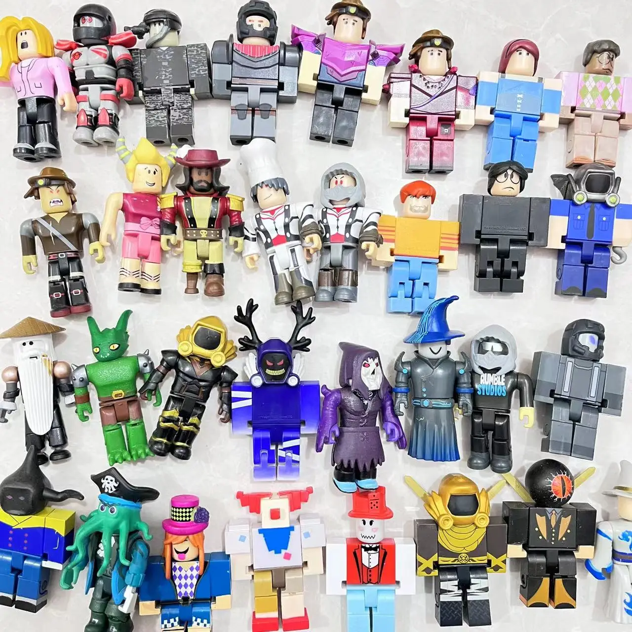 Новинка, многостильная игрушечная кукла boblox, подвижная и раздвижная игрушка ручной работы «сделай сам» для детей, подарок на день рождения ...
Новинка, многостильная игрушечная кукла boblox, подвижная и раздвижная игрушка ручной работы «сделай сам» для детей, подарок на день рождения ...