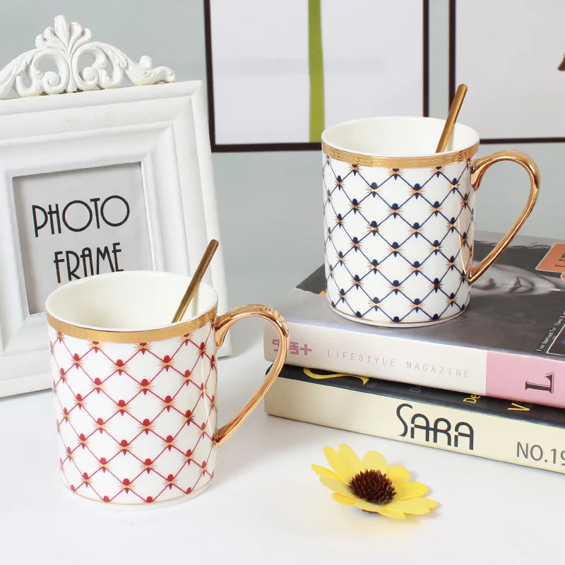 European luxury Light Bone China Creative Mug water cup coffee cup gold handle ceramic cup milk breakfast cup
European luxury Light Bone China Creative Mug water cup coffee cup gold handle ceramic cup milk breakfast cup