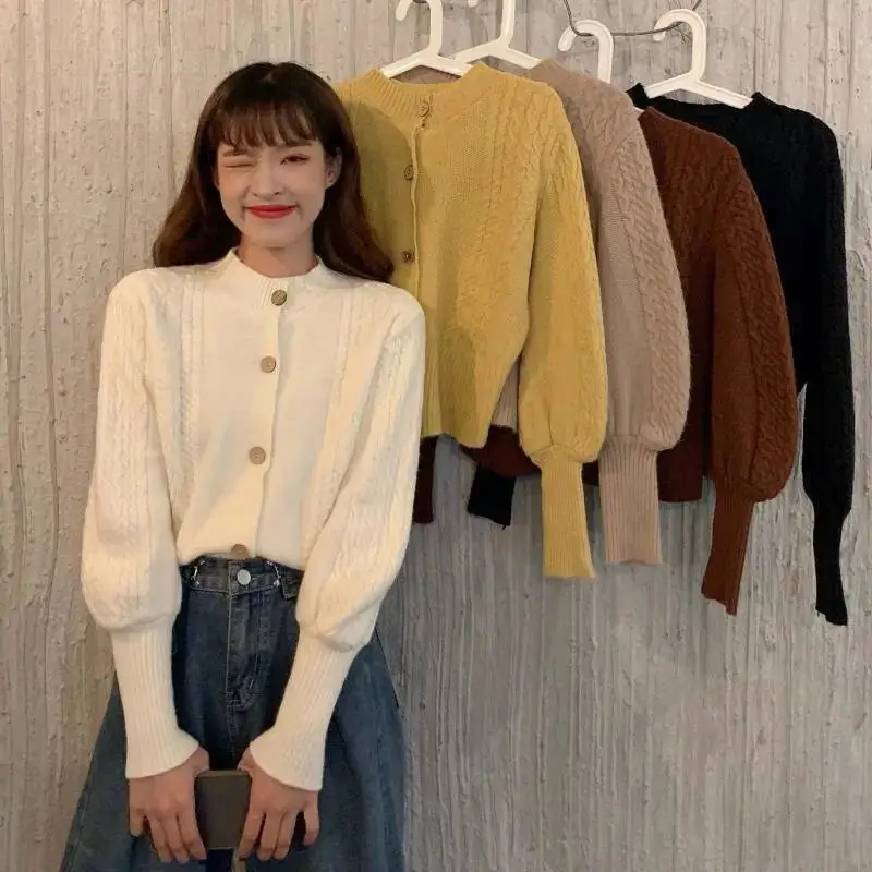 Woman Solid Knitted Cardigans Female O-neck Cardigan Casual Long Sleeve Tops Ladies Sweater All-Match Jacket Coat Cardigans G258
Woman Solid Knitted Cardigans Female O-neck Cardigan Casual Long Sleeve Tops Ladies Sweater All-Match Jacket Coat Cardigans G258