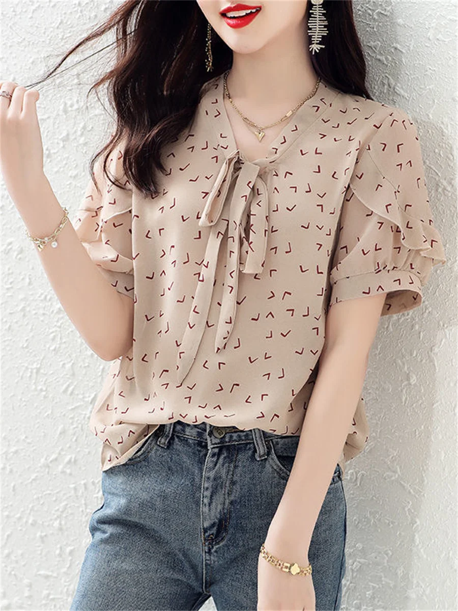 Women Summer Style Blouses Tops Lady Casual Short Lantern Sleeve Bow Tie Collar Printed Blusas Tops DF4491
Women Summer Style Blouses Tops Lady Casual Short Lantern Sleeve Bow Tie Collar Printed Blusas Tops DF4491