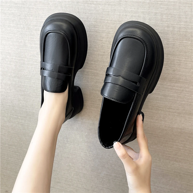 2022 Spring and Autumn New Women's Flat Shoes Ladies Leather Platform Shoes Casual Buckle Shoes Ladies Fashion All-match Shoes
2022 Spring and Autumn New Women's Flat Shoes Ladies Leather Platform Shoes Casual Buckle Shoes Ladies Fashion All-match Shoes
