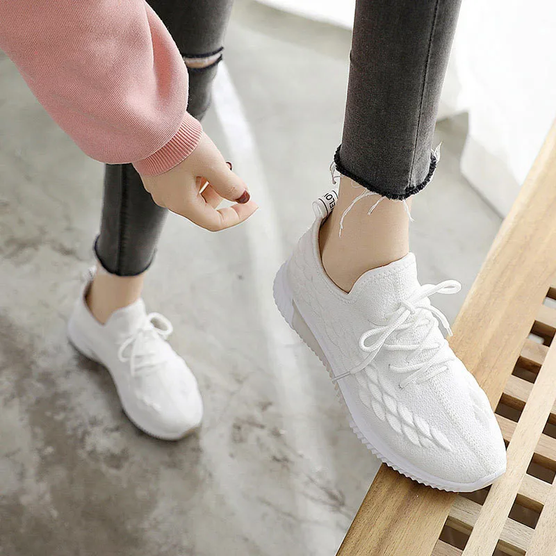 Spring Fashion Casual Shoes Flat Korean Women's Mesh Shoes Student Flat Sneakers Breathable Running Shoes
Spring Fashion Casual Shoes Flat Korean Women's Mesh Shoes Student Flat Sneakers Breathable Running Shoes