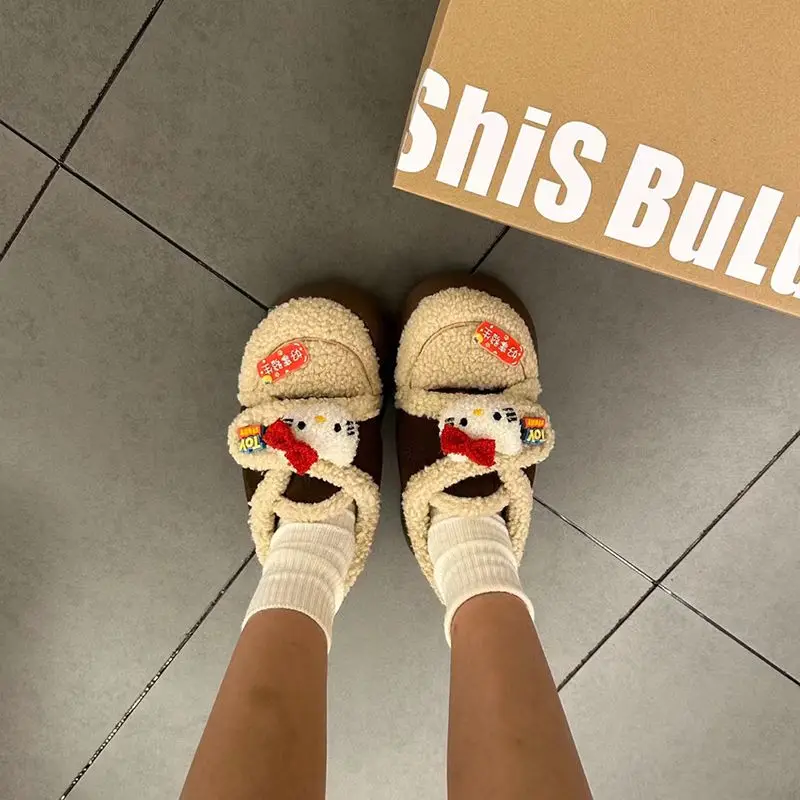 Новые Мультяшные милые зимние ботинки Hellokitty Sanrioed с противоскользящей толстой подошвой и флисовой подкладкой, зимние ботинки, коричневая хлопковая обувь, Подарочные игрушки
Новые Мультяшные милые зимние ботинки Hellokitty Sanrioed с противоскользящей толстой подошвой и флисовой подкладкой, зимние ботинки, коричневая хлопковая обувь, Подарочные игрушки