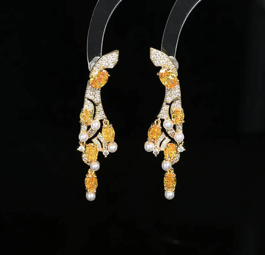 2022 new water drop women elegant earring zircon luxury daily vintage yellow gem pearl long fashion jewelry
2022 new water drop women elegant earring zircon luxury daily vintage yellow gem pearl long fashion jewelry