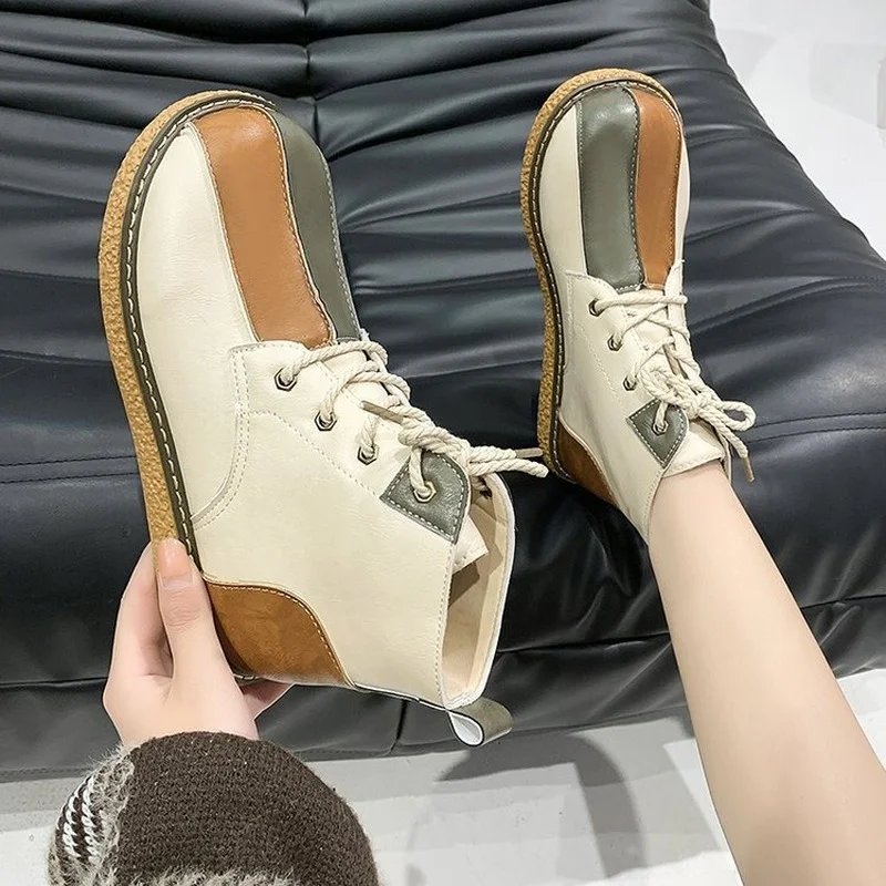 Women Ankle Boots New 2022 Retro Leather Splicing Women's Shoes Vintage Autumn Lace Up Casual Flat Short Boots Botas De Mujer
Women Ankle Boots New 2022 Retro Leather Splicing Women's Shoes Vintage Autumn Lace Up Casual Flat Short Boots Botas De Mujer