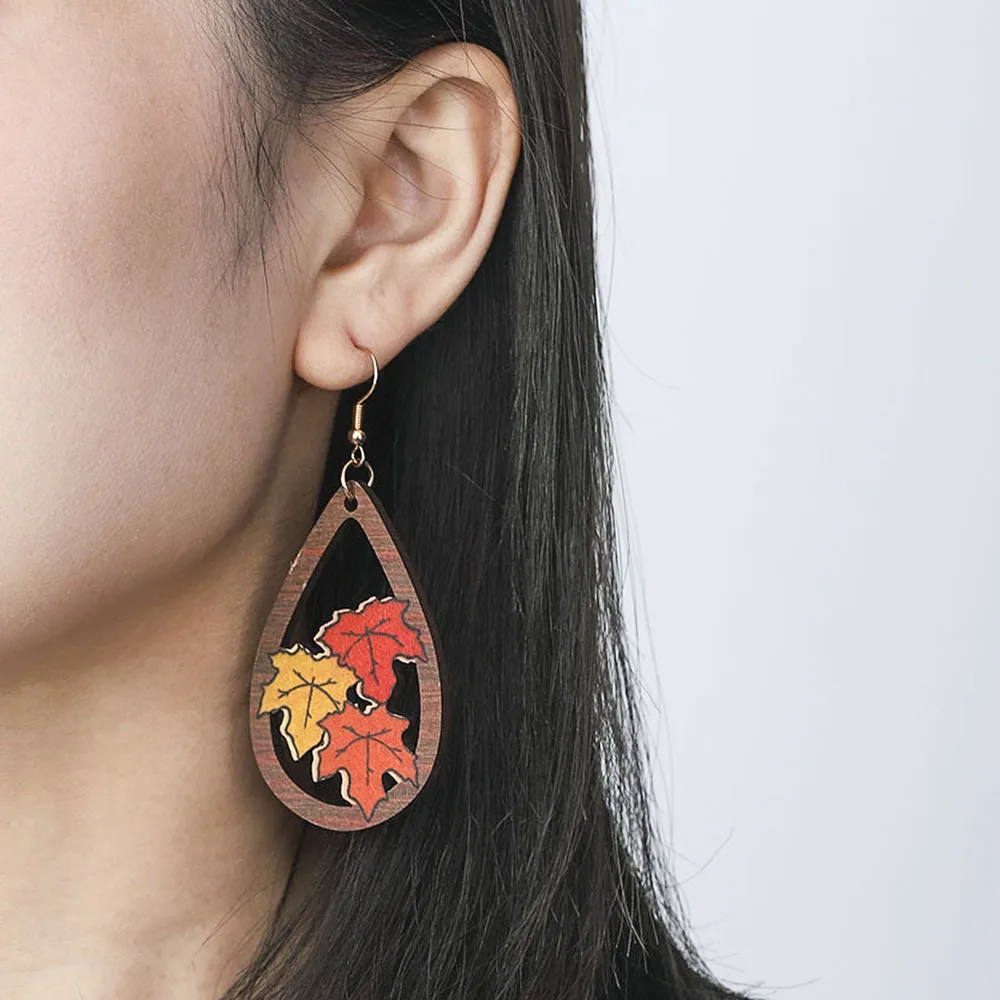 Retro Fashion Drop Shaped Irregular Pendant Earrings Female Fire Red Maple Earrings Holiday Party Gift Jewelry
Retro Fashion Drop Shaped Irregular Pendant Earrings Female Fire Red Maple Earrings Holiday Party Gift Jewelry