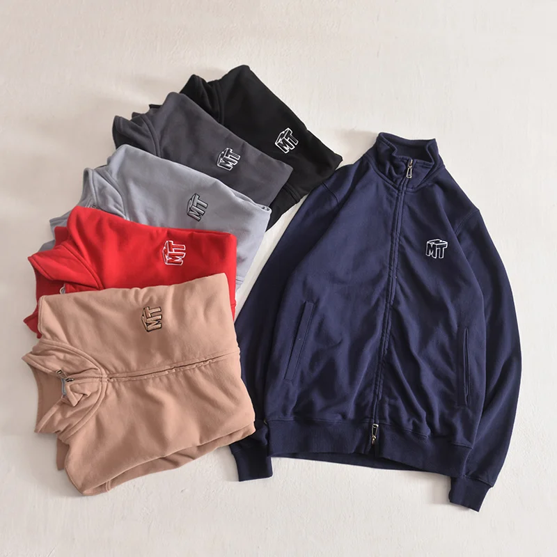 Men's stand collar cardigan sweater knitted sports jacket Japanese retro embroidery loose couples wear casual jackets.
Men's stand collar cardigan sweater knitted sports jacket Japanese retro embroidery loose couples wear casual jackets.