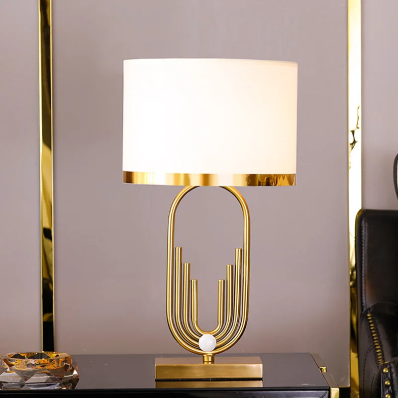 Nordic Design Fabric Table Lamp Simple Luxury American Bedside Lamp Home Lamp Bedroom Bedside Lamp Living Room Decorative Lamp
Nordic Design Fabric Table Lamp Simple Luxury American Bedside Lamp Home Lamp Bedroom Bedside Lamp Living Room Decorative Lamp